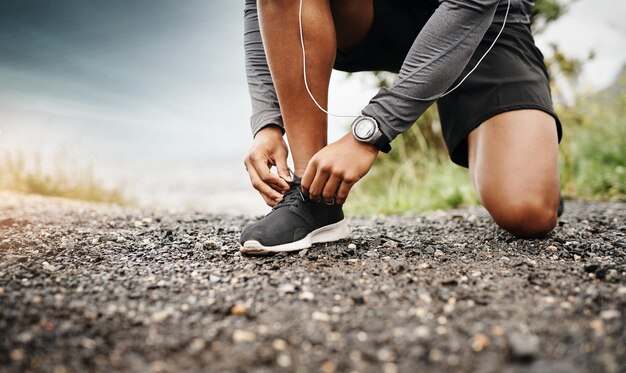 ¿Cómo medir tu pie y elegir la talla correcta de zapatillas?